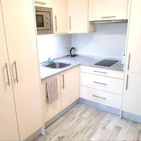 Playa De La Arena Apartment